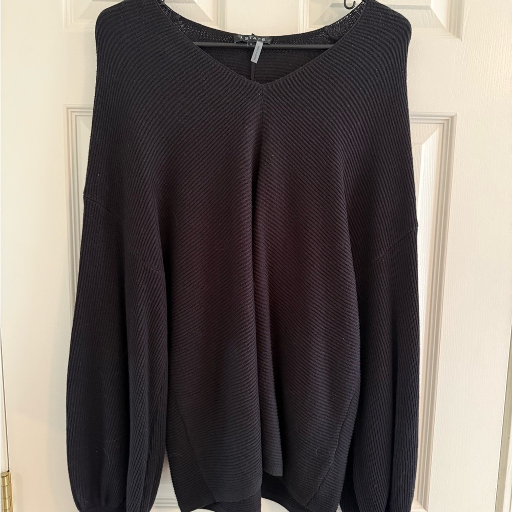 STATE V-Neck Sweater in Classic Black